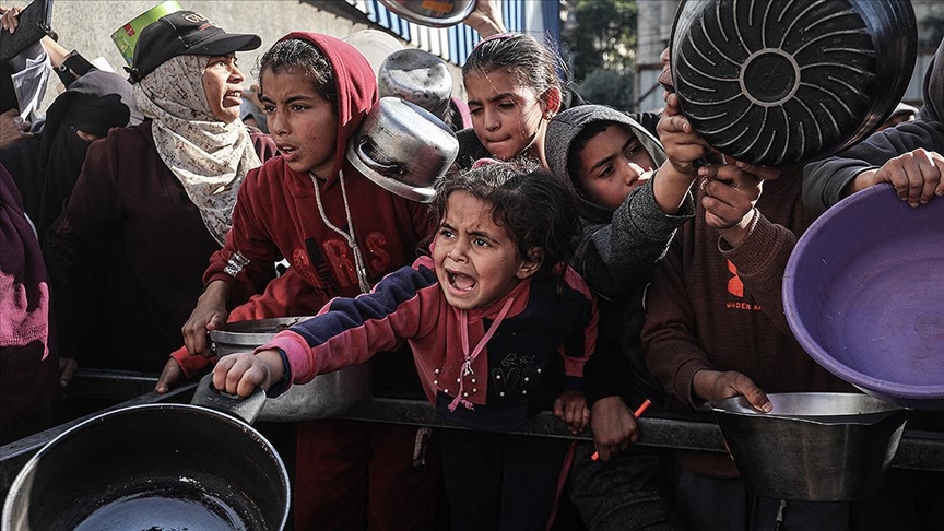 Gazze'ye insani yardım kısıtlamalarını kaldırması için 10 ülke İsrail'e çağrıda bulundu
