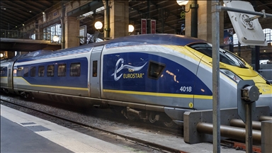 Eurostar, teknik sorunlar nedeniyle yolculardan seyahatlerini ertelemelerini istedi