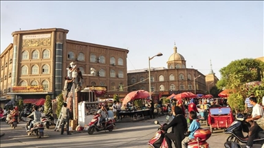 أسوشيتد برس: الصين تحظر أغاني أويغورية وتلاحق المستمعين