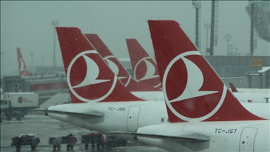 Olumsuz hava koşulları nedeniyle THY 61, AJet 42 seferini karşılıklı olarak iptal etti