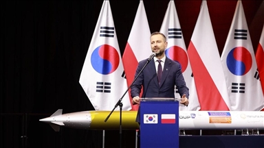 Poljska potpisala ugovor vrijedan 3,3 milijarde eura s Južnom Korejom za proizvodnju raketa srednjeg dometa