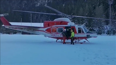 Defekti në teleferikun në një qendër skish në Itali plagos 4 persona, lë rreth 100 persona të bllokuar