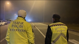 İçişleri Bakanı Yerlikaya, yılbaşında 325 bin 267 personelin görevlendirildiğini bildirdi 