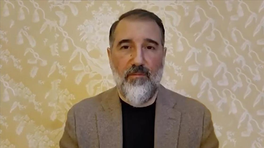 Рами Махлуф, олигарх од соборениот режим на Асад, го критикуваше барањето за „федерација“ на свештеникот Газал