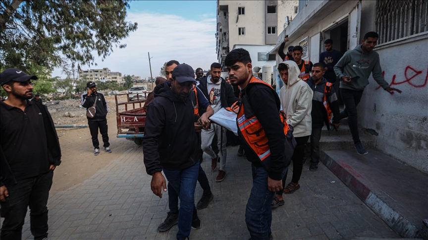 جيش إسرائيل يصيب فلسطينيين اثنين بإطلاق نار على نازحين وسط غزة 