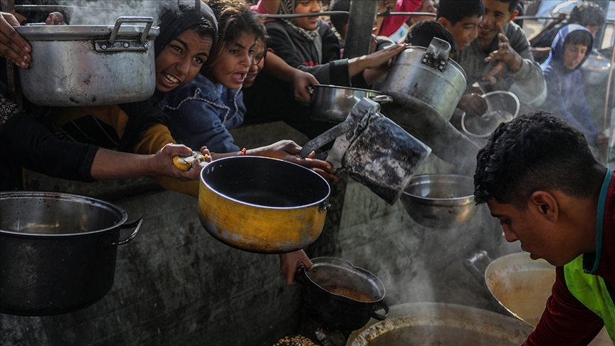 BM, İsrail'in STK'ları yasaklamasının insani yardımları etkilemeyeceği iddiasını verilerle çürüttü