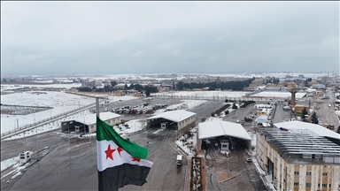 سوريا تودع العام 2025 بعاصفة ثلجية وسيول وتعطيل للدراسة