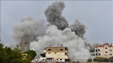 عدوان على لبنان.. إسرائيل تفجر منزلا في بلدة وتلقي قنبلة على أخرى