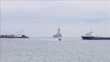 СМИ: экипаж танкера, скрывавшегося от Береговой охраны США, нарисовал на борту российский флаг