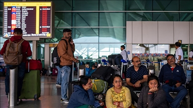 Hindistan'ın Delhi Ulusal Başkent Bölgesi'nde sis nedeniyle uçuş iptalleri devam ediyor