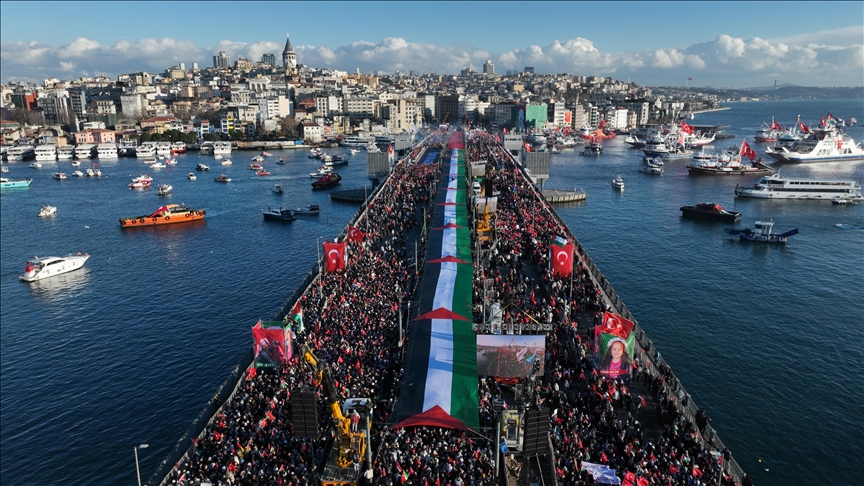 Pro-Palestine march draws around 520,000 to Istanbul’s Galata Bridge on New Year’s Day