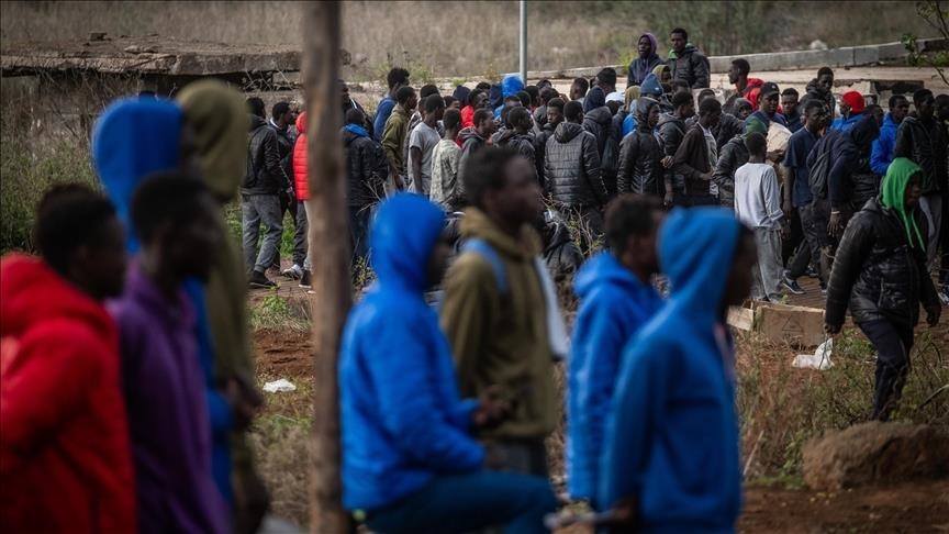 السودان يشدد على ترحيل الأجانب واللاجئين المخالفين للإقامة