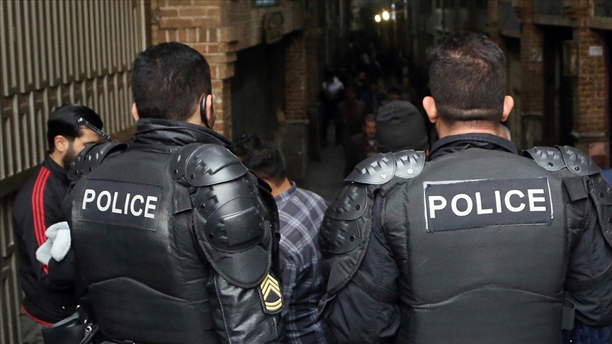 İran'ın batısındaki gösteriler sırasında polis karakoluna saldırıda 3 kişi hayatını kaybetti 