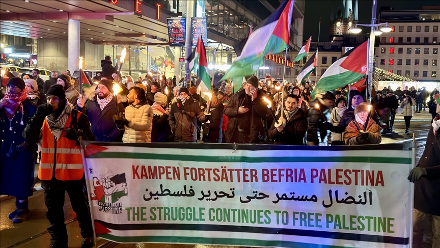 Suedi, anulohen festimet e vitit të ri dhe mbahet protestë në mbështetje të Palestinës