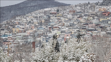 Birçok ilde kar etkili oluyor