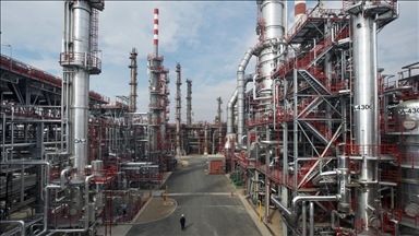 NIS: Posebna licenca do 23. januara uključuje i pokretanje rafinerijske prerade nafte