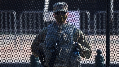 Trump, Chicago, Los Angeles ve Portland’daki ulusal muhafızları geri çekeceğini açıkladı