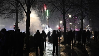 Dvoje mrtvih, stotine uhapšenih tokom proslave Nove godine u Njemačkoj