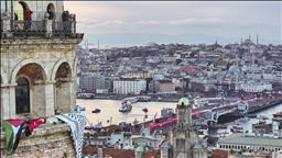 Istanbul : près de 520 000 personnes rassemblées sur le pont de Galata pour une marche pro-palestinienne du Nouvel An