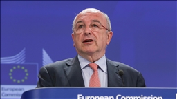 Ish-komisioneri i BE-së: Sot fatkeqësisht, SHBA-ja është armiku ynë