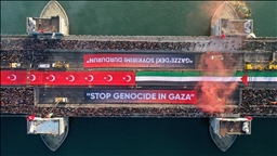 CANLI - Filistin'e destek için on binlerce kişinin Galata Köprüsü'ne yürüyüşü başladı