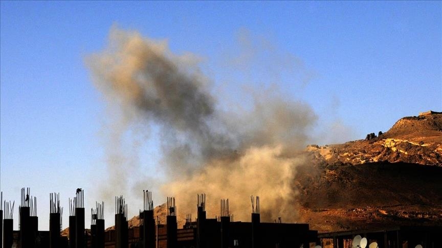 Li Yêmenê dijî hêzên Konseya Demkî ya Başûr ku Mîrektiyên Yekbûyî yên Ereb piştgirî didin, êrîşên asîmanî hatin kirin 