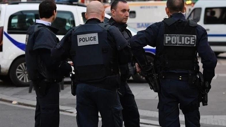 France / Nouvel An : 1 173 véhicules incendiés et 505 interpellations en France