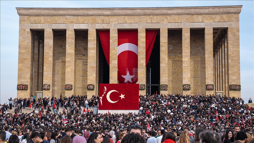 Anıtkabir, 2025'te 8 milyon 242 bin 170 ziyaretçiyi ağırladı
