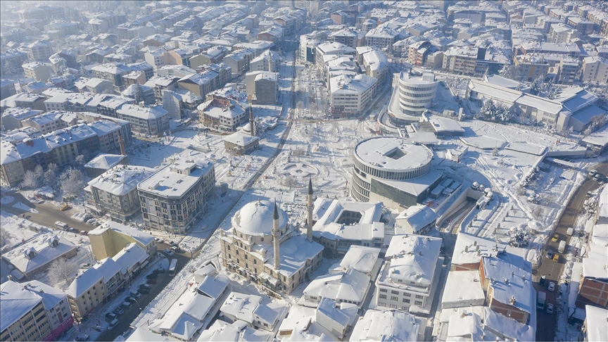 Bolu kent merkezinde 7 günde metrekareye 84,4 milimetre kar yağdı