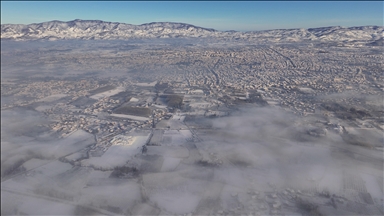 Anadolu Otoyolu'nun Düzce kesiminde sis etkili oldu