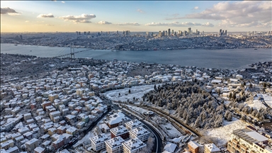 İstanbul'da dünkü yağışın ardından bazı noktalardaki kar kalınlığı yer yer 10 santimetreyi buldu