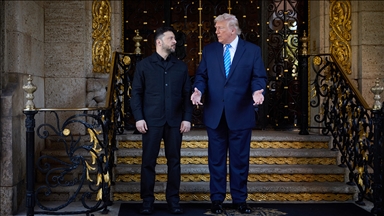 ABD Başkanı Trump'ın ülkesine yaptığı ziyarette Zelenskiy'ye kaba davrandığı iddia edildi