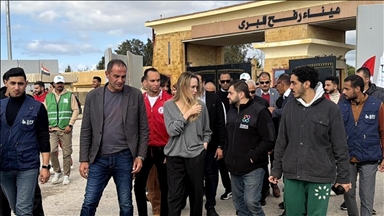 Gaza : Angelina Jolie visite le point de passage de Rafah et réitère son soutien aux Palestiniens