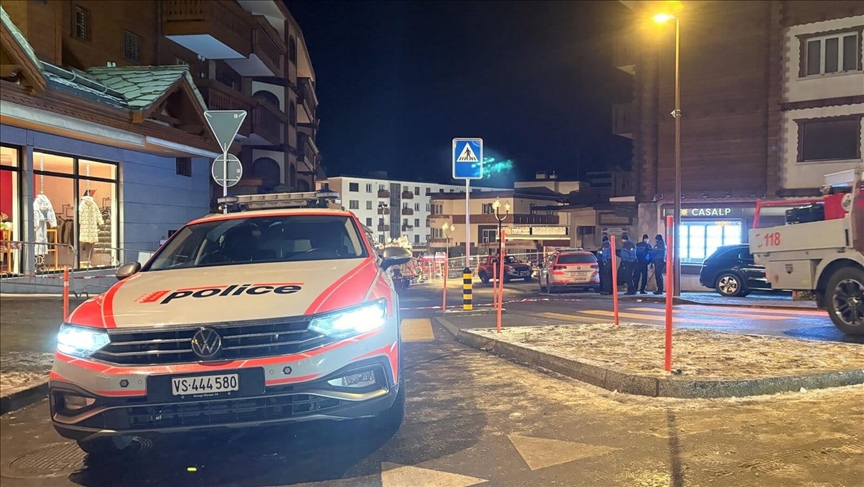 Incendie à Crans-Montana en Suisse : la police identifie les quatre premières victimes du bar sinistré