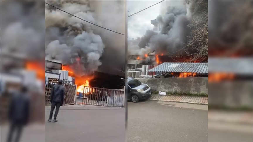 Sultanbeyli'de iş yerinde çıkan yangın söndürüldü