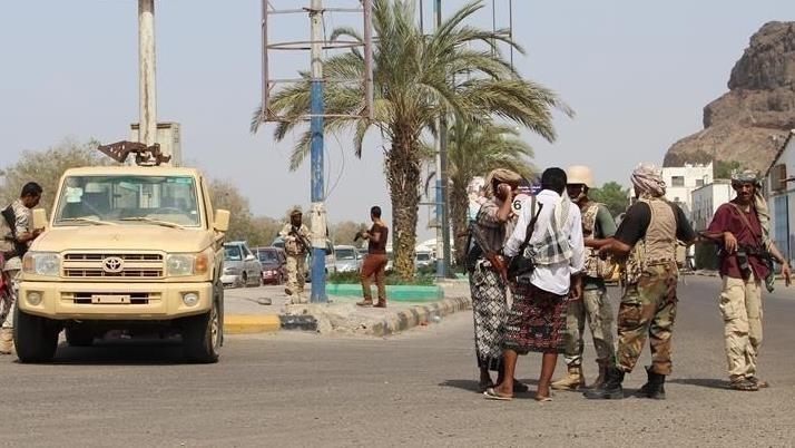 اليمن.. "الانتقالي" ينسحب من مطار الغيضة والقصر الجمهوري بالمهرة 