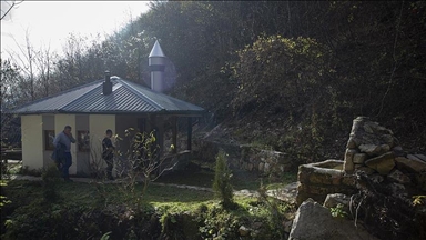 Една од најмалите џамии во Босна и Херцеговина има површина од 16 квадратни метри и може да прими 10 верници