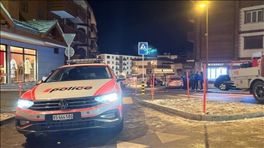 Incendie à Crans-Montana en Suisse : la police identifie les quatre premières victimes du bar sinistré