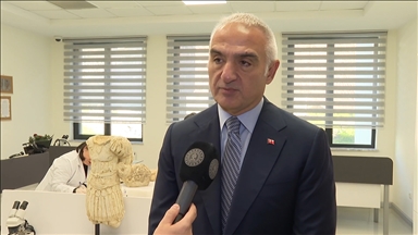 Bakan Ersoy, kültür varlığı kaçakçılığıyla mücadelede kararlılıkla yol aldıklarını vurguladı