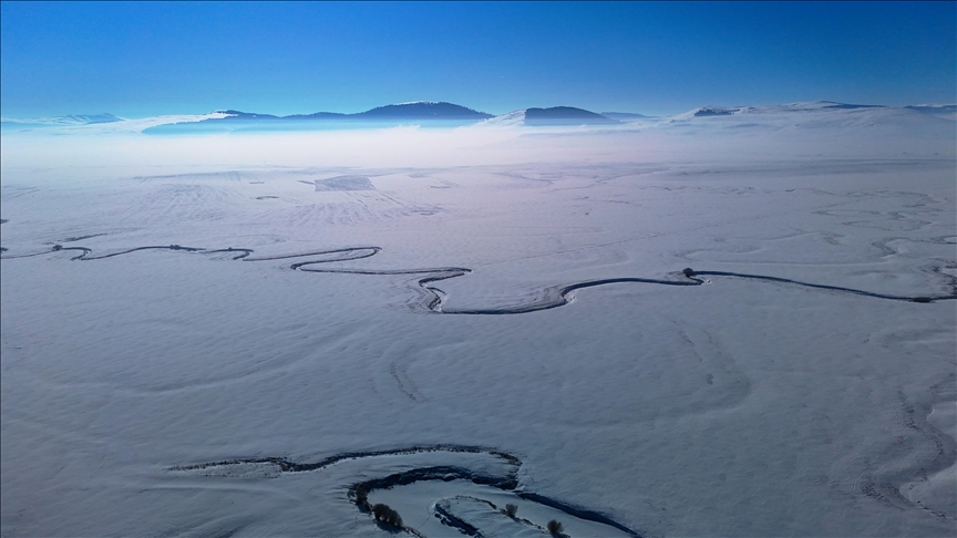Ardahan'da dondurucu soğuklar etkili oldu