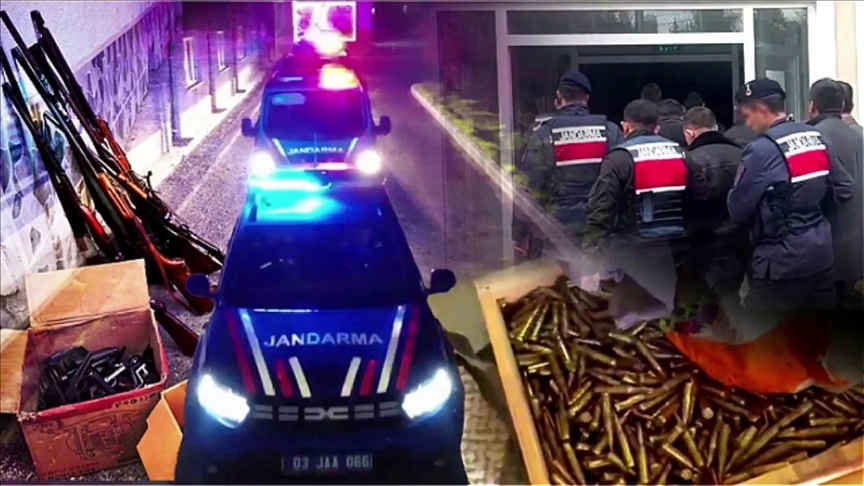 Silah ve mühimmat kaçakçılığına yönelik 14 ildeki operasyonlarda 202 şüpheli yakalandı