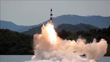Güney Kore ve Japonya, Kuzey Kore'nin balistik füze fırlattığını duyurdu