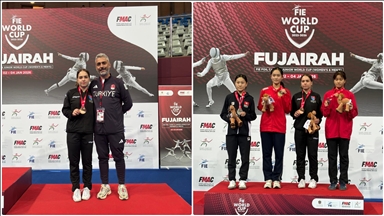 Milli eskrimci Alara Atmaca'dan Yıldızlar Dünya Kupası'nda bronz madalya