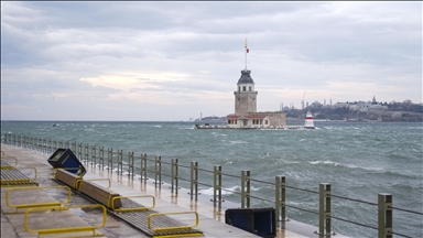 İstanbul'da lodos etkisini sürdürüyor