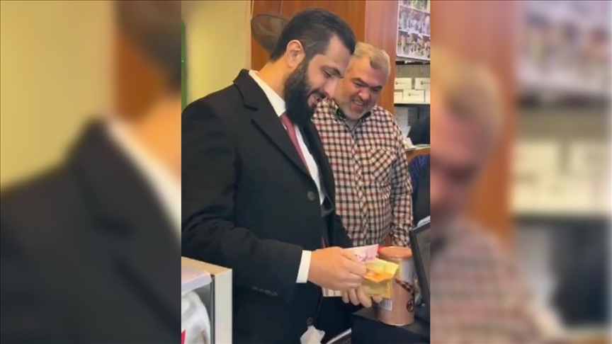 Suriye Cumhurbaşkanı Şara, suikast iddialarının ardından Şam'da market alışverişi yaptı