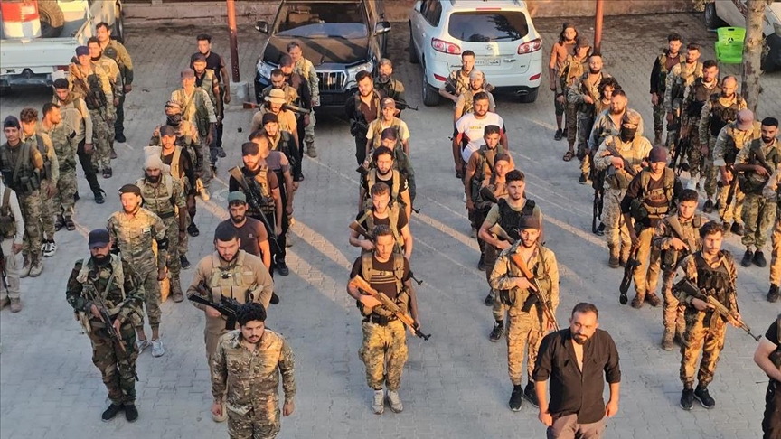 Syrian army detains 8 people linked to former Baath regime in Aleppo