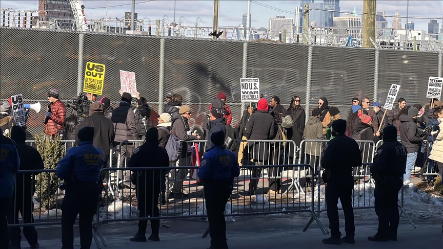 Protesta në New York kundër arrestimit të presidentit venezuelian Maduro