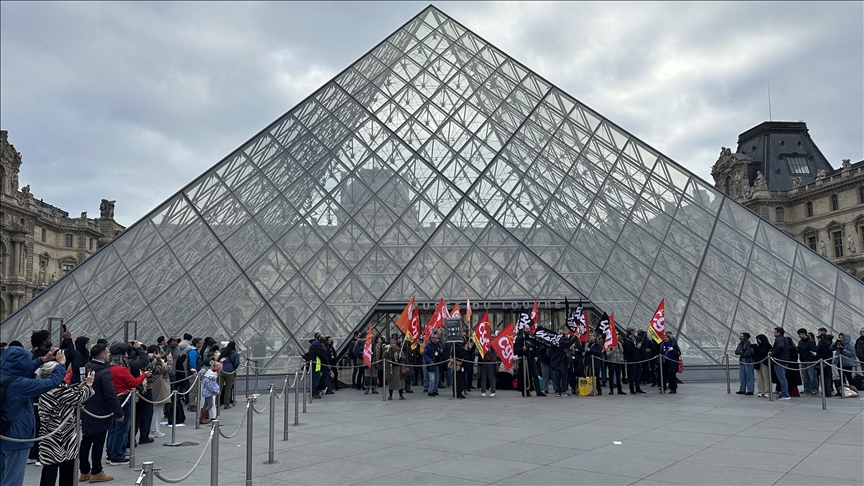 France: la grève est reconduite au musée du Louvre après un mouvement initié en décembre