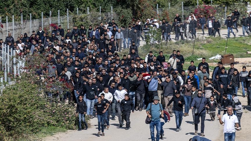 تشييع جثمان فلسطيني قتلته شرطة إسرائيل في "الترابين البدوية" بالنقب 