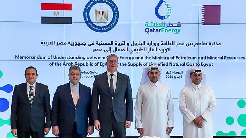  مصر توقع مع قطر مذكرة تفاهم لاستيراد شحنات من الغاز المسال